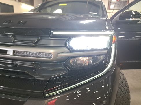 Used 2025 Ford Expedition Tremor AWD/4WD image 33