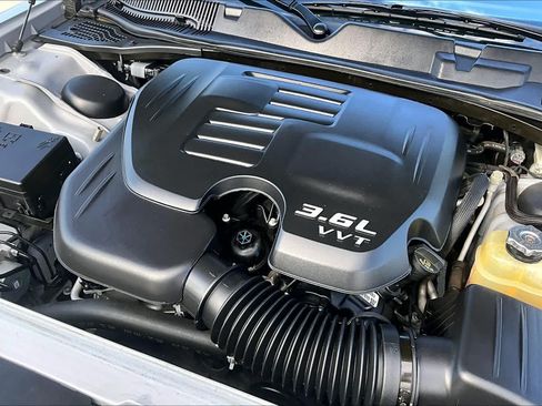 Used 2020 Dodge Challenger SXT w/ Blacktop Package RWD image 29