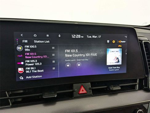 Used 2025 Kia Sportage SX image 18