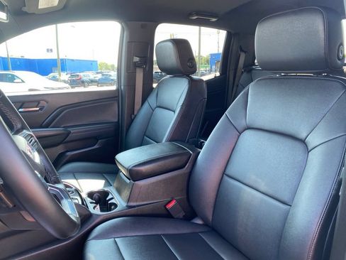 Used 2024 GMC Canyon Elevation w/ Convenience Package AWD/4WD image 10
