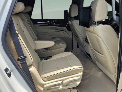 Used 2021 Cadillac Escalade Premium Luxury w/ Driver Assist Tech Package AWD/4WD image 30
