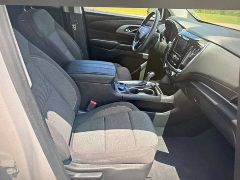Used 2020 Chevrolet Traverse LS FWD image 7