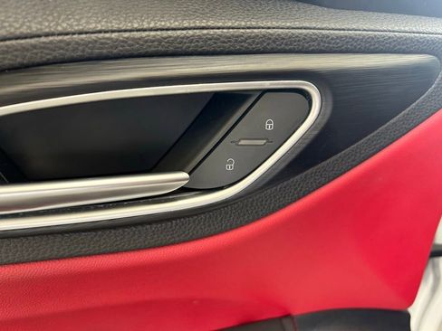 Used 2018 Alfa Romeo Giulia RWD image 36