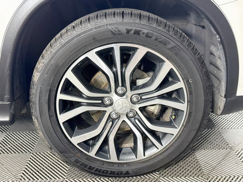 Used 2019 Mitsubishi Outlander Sport ES FWD image 29