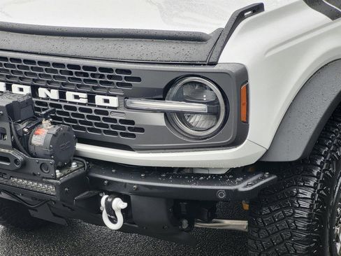 Used 2024 Ford Bronco Badlands image 7