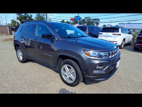 Certified 2023 Jeep Compass Latitude AWD/4WD image 2