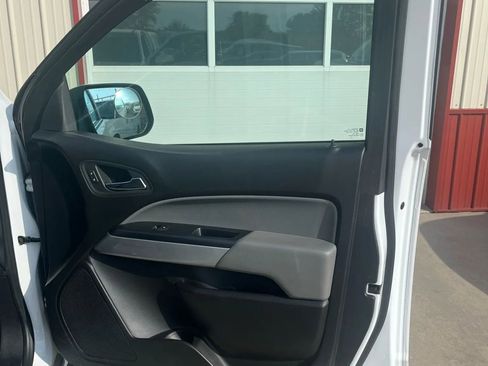 Used 2018 Chevrolet Colorado LT image 13