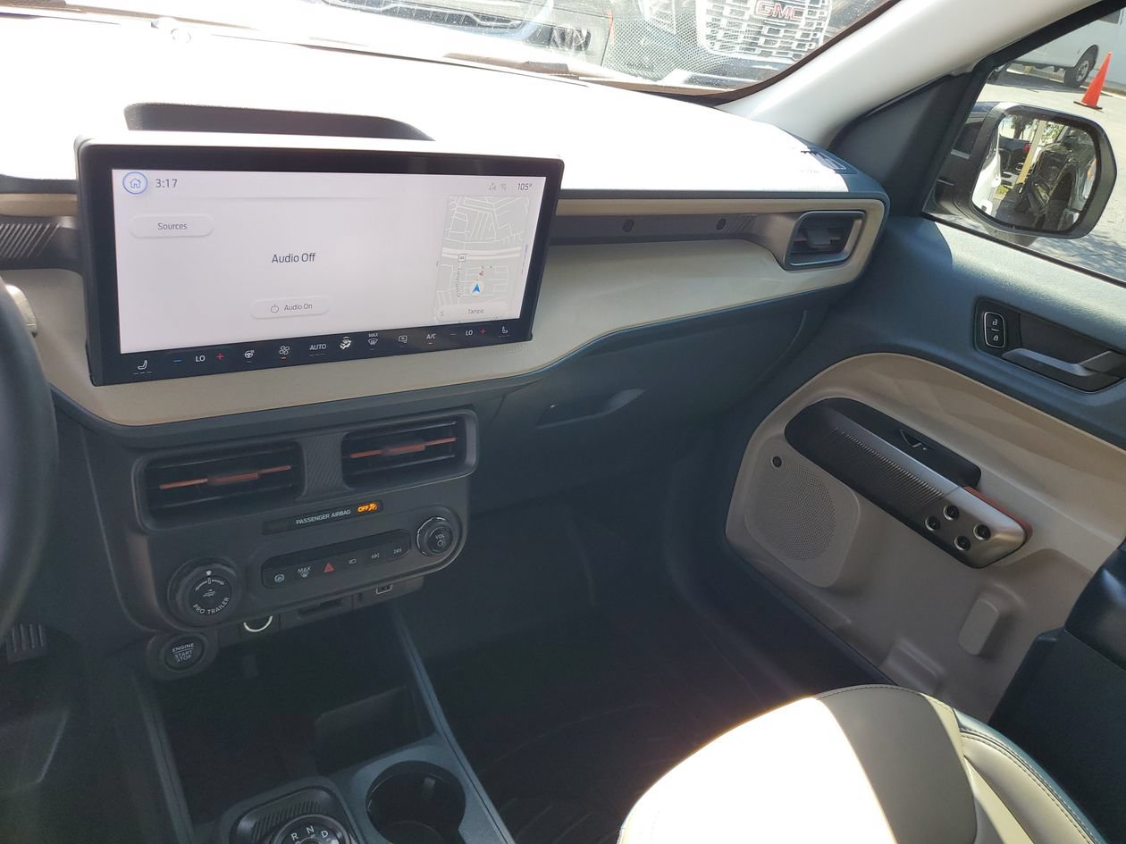 Used 2025 Ford Maverick Lariat w/ 4K Tow Package AWD/4WD image 27