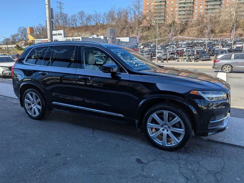 Used 2017 Volvo XC90 T6 Inscription w/ Luxury Package image 5