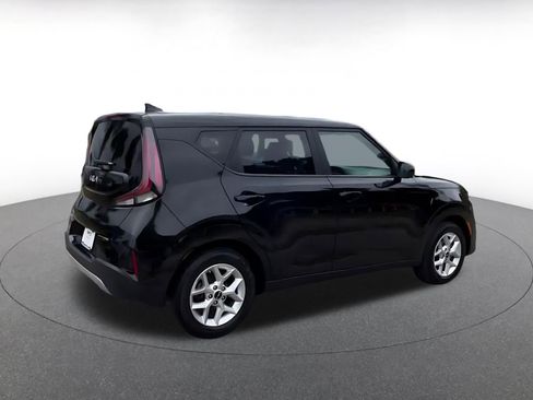 Used 2025 Kia Soul LX w/ LX Technology Package image 15