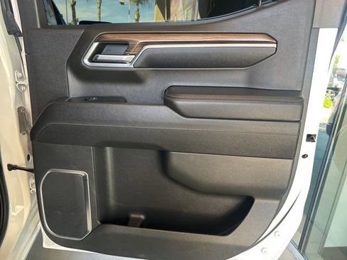 Used 2023 Chevrolet Silverado 1500 LT Trail Boss w/ Protection Package image 24