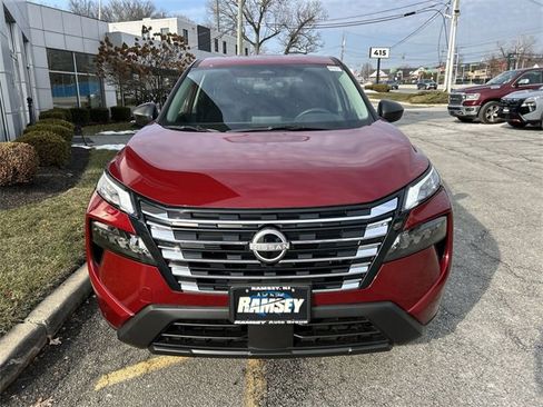 Certified 2025 Nissan Rogue S image 3