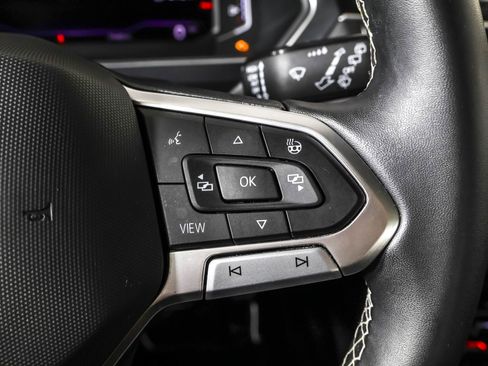 Used 2023 Volkswagen Tiguan SEL R-Line image 32