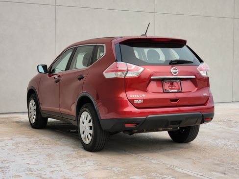 Used 2016 Nissan Rogue S AWD/4WD image 5