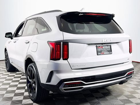 Used 2023 Kia Sorento SX AWD/4WD image 5