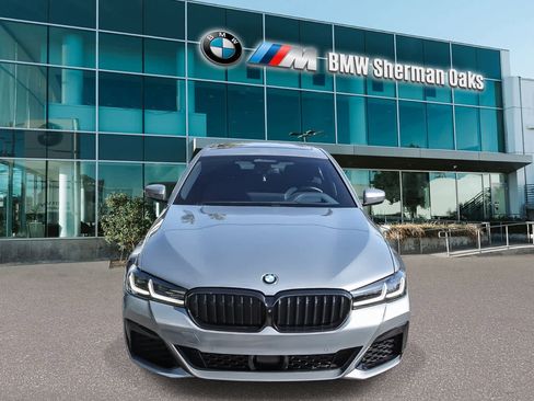 Used 2023 BMW M550i xDrive w/ Executive Package AWD/4WD image 2