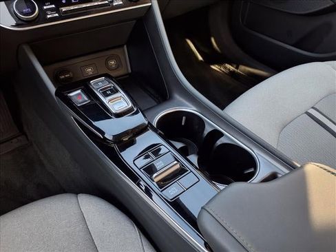 Used 2020 Hyundai Sonata SEL image 16