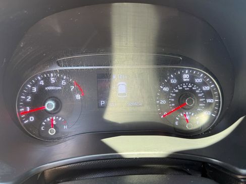 Used 2022 Kia Soul LX FWD image 24