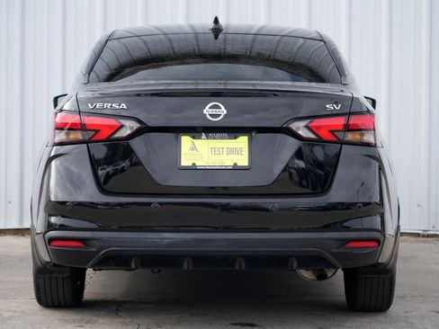 Used 2021 Nissan Versa SV image 10