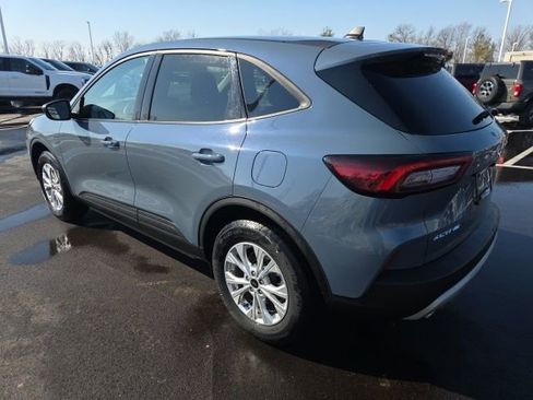 Certified 2025 Ford Escape Active image 3