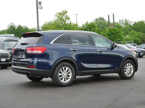 Used 2018 Kia Sorento AWD image 6