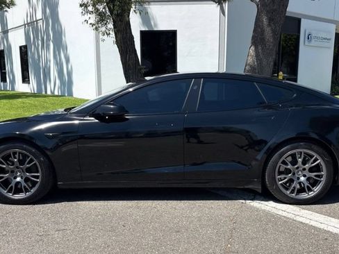Used 2022 Tesla Model S Plaid AWD/4WD image 2