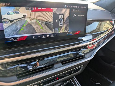 Used 2025 BMW X7 xDrive40i image 22