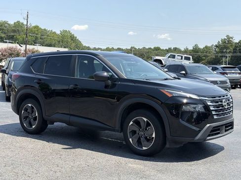 Used 2025 Nissan Rogue SV FWD image 7