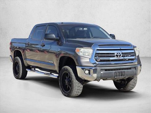 Used 2016 Toyota Tundra SR5 image 3