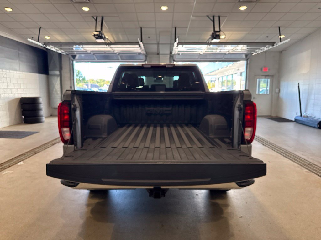 Used 2023 GMC Sierra 1500 SLE AWD/4WD image 18
