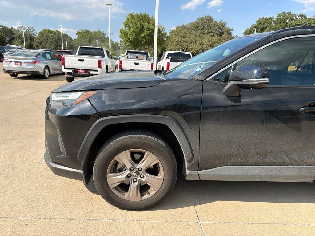 Used 2023 Toyota RAV4 XLE FWD image 2