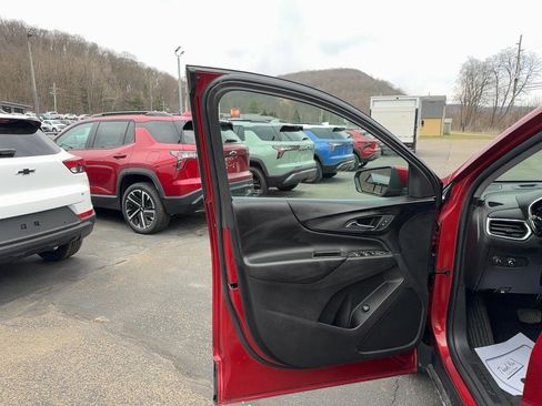 Used 2023 Chevrolet Equinox LT AWD/4WD image 12