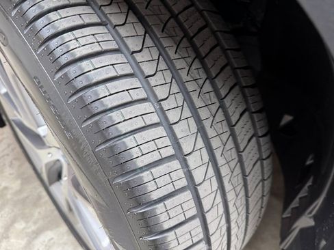 Used 2025 BMW X5 xDrive50e w/ Premium Package image 29