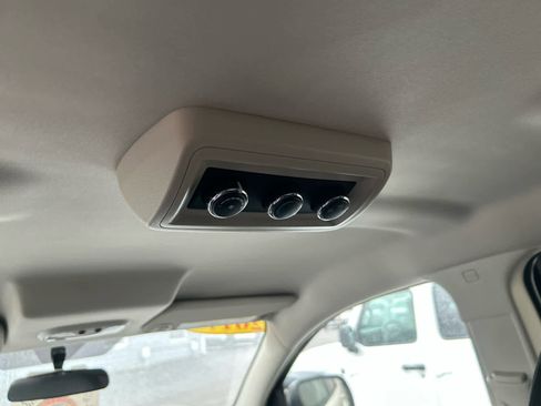 Used 2017 Dodge Journey SXT w/ Comfort/Convenience Group image 30