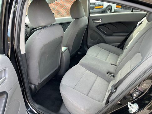 Used 2017 Kia Forte LX image 15