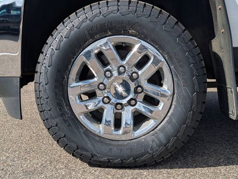 Used 2019 Chevrolet Silverado 2500 LTZ w/ Duramax Plus Package AWD/4WD image 15