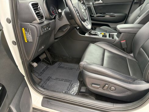 Used 2022 Kia Sportage EX image 29