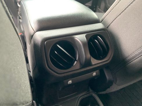Used 2021 Jeep Wrangler Unlimited Sport AWD/4WD image 21