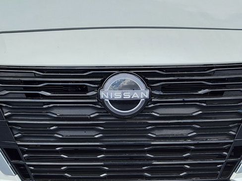 New 2025 Nissan Altima 2.5 SV image 10