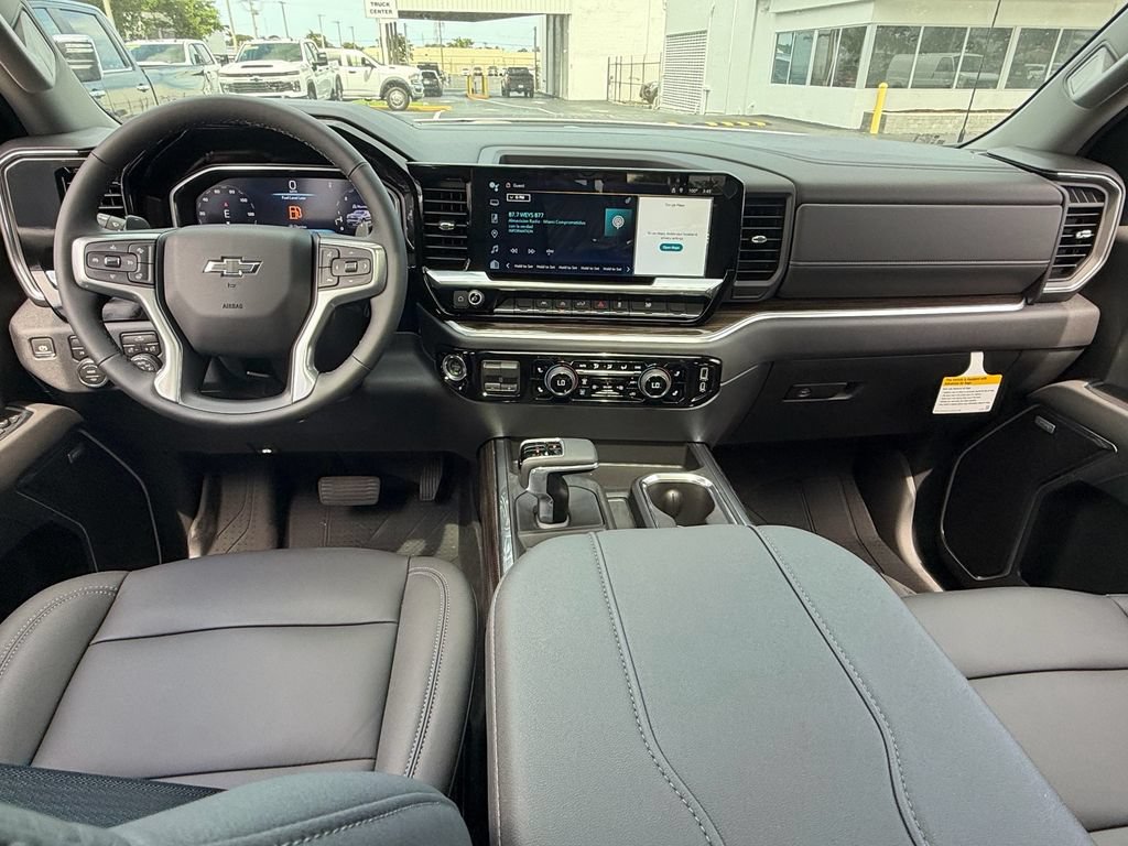 New 2026 Chevrolet Silverado 1500 RST w/ Redline Edition AWD/4WD image 12