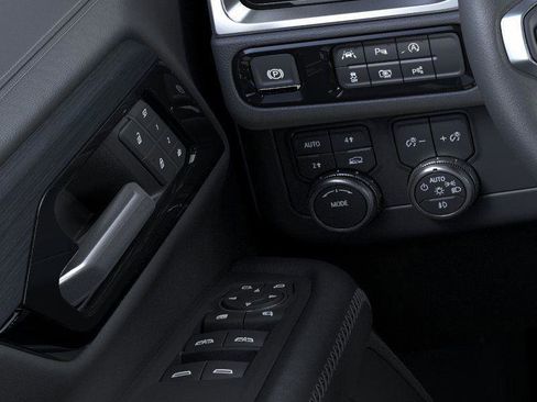 New 2026 GMC Yukon XL Denali image 22