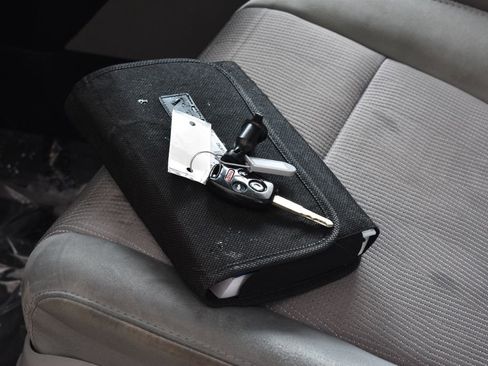 Used 2015 Honda Pilot SE image 38