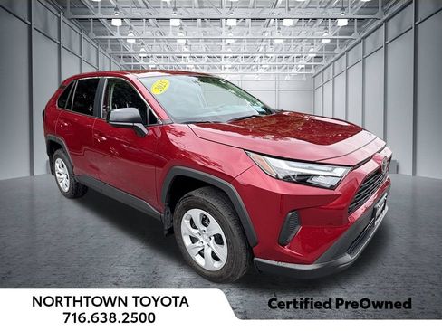 Used 2025 Toyota RAV4 LE AWD/4WD image 4