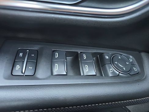 Used 2024 Chevrolet Tahoe Premier RWD image 28