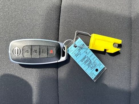 Used 2025 Nissan Sentra S image 31