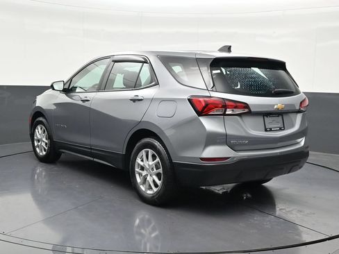 Used 2024 Chevrolet Equinox LS FWD image 3