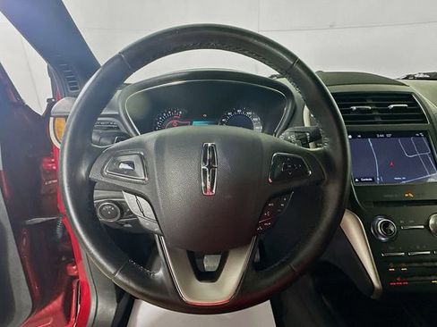 Used 2017 Lincoln MKC Select w/ Select Plus Package image 12