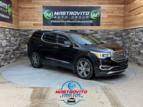 Used 2017 GMC Acadia Denali w/ Technology Package AWD/4WD image 1