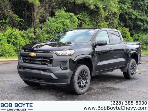 New 2026 Chevrolet Colorado W/T w/ WT Custom Package RWD image 1