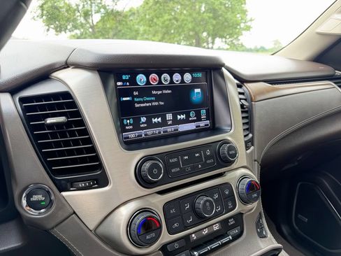 Used 2020 GMC Yukon Denali w/ Open Road Package AWD/4WD image 9